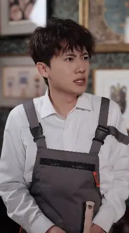 从平凡到巅峰：我和首富交换人生的奇妙冒险